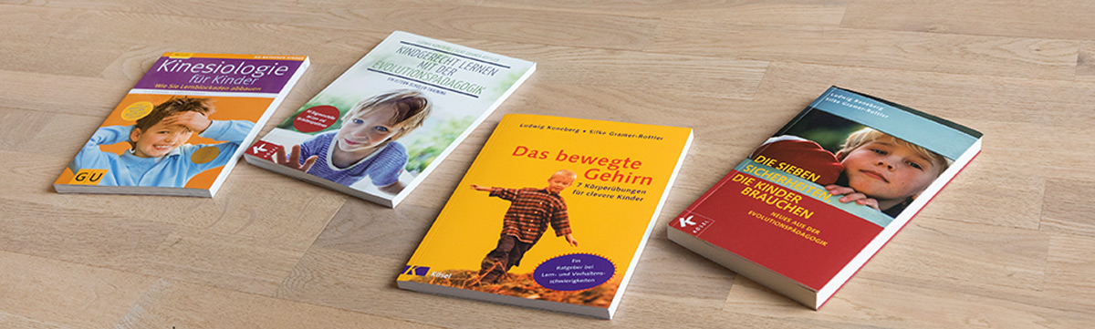 Literatur Evolutionspädagogik,
- Koneberg/ Gramer-Rottler, Das bewegte Gehirn (2004)
- Koneberg/ Förder, Kinesiologie für Kinder (2009)
- Koneberg/ Gramer-Rottler, Verkannte Genies (2010)
- Koneberg/ Gramer-Rottler, Die sieben Sicherheiten, die Kinder brauchen (2012)
- Koneberg/ Gramer-Rottler, Kindgerecht lernen mit der Evolutionspädagogik (2014)